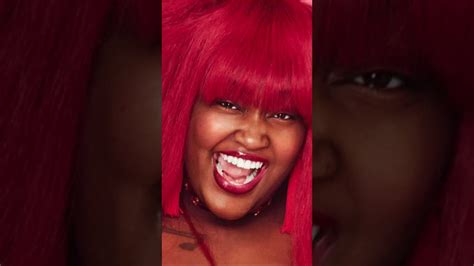 In November, Cupcakke released another single called ‘Deepthroat.’ Both ‘Vagina’ and ‘Deepthroat’ were shared heavily on ‘Facebook’ and ‘Twitter,’ making her a big indie star. In late 2015, she announced that she was working on her debut mixtape. The mixtape, titled ‘Cum Cake,’ was released in February 2016.